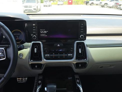 Used 2022 Kia Sorento SX FWD image 25