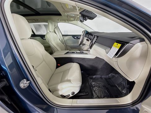 New 2026 Volvo V60 B5 Cross Country Plus w/ Climate Package image 29