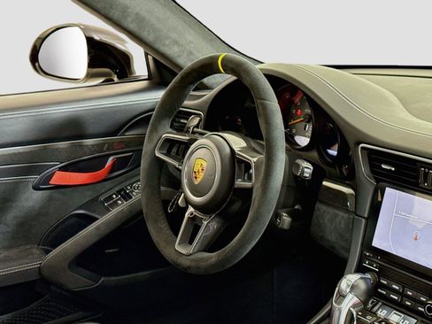 Used 2019 Porsche 911 GT3 RS w/ Weissach Package RWD image 33