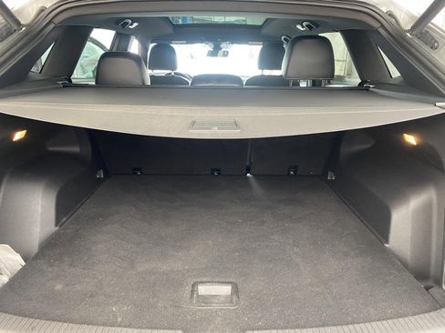 Used 2022 Volkswagen Atlas Cross Sport SEL R-Line image 15