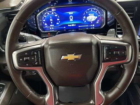 Used 2025 Chevrolet Silverado 1500 LTZ AWD/4WD image 4