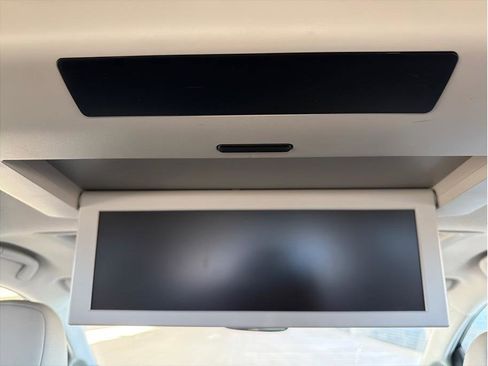 Used 2012 Toyota Sienna XLE w/ Entertainment Pkg image 27