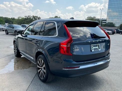 Certified 2025 Volvo XC90 B5 Core AWD/4WD image 5