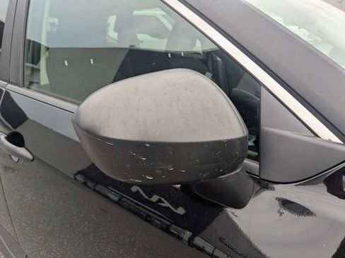 Used 2023 Nissan Rogue S FWD image 11