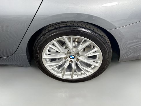 Used 2024 BMW 330i Sedan w/ Convenience Package RWD image 37