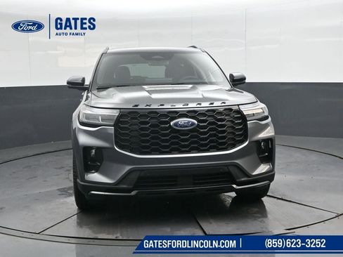 New 2026 Ford Explorer ST-Line w/ ST-Line Street Pack image 5