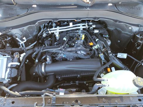 New 2026 Ford Explorer Active image 27