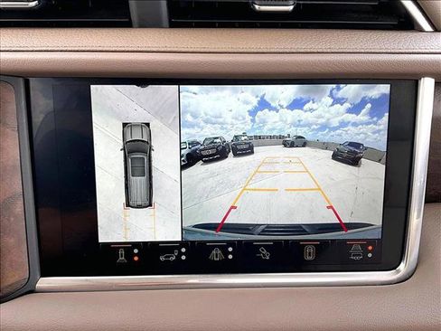 Used 2024 GMC Yukon XL Denali w/ Advanced Technology Package RWD image 23