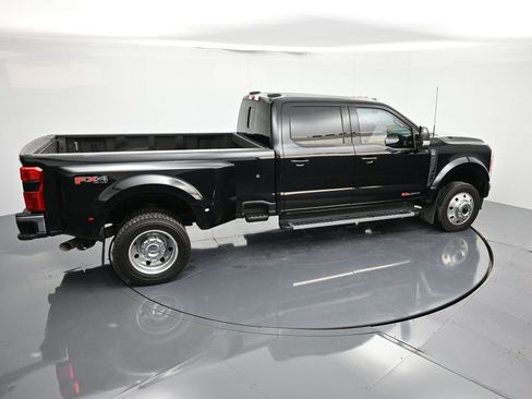 Used 2023 Ford F450 Lariat w/ FX4 Off-Road Package image 33