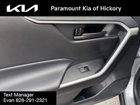 Used 2020 Toyota RAV4 LE image 12