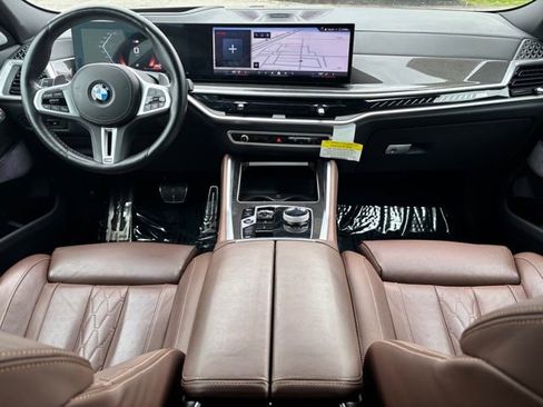 Used 2024 BMW X6 M60i AWD/4WD image 18