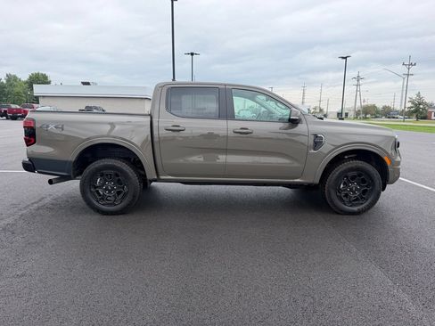Used 2025 Ford Ranger Lariat w/ Black Appearance Package AWD/4WD image 4