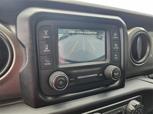 Used 2019 Jeep Wrangler Unlimited Sport image 25