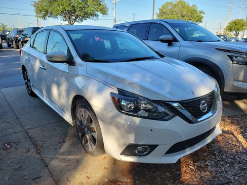 Used 2018 Nissan Sentra SR image 1