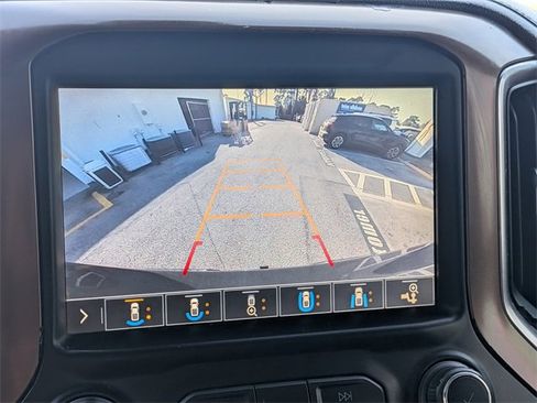 Used 2019 Chevrolet Silverado 1500 High Country w/ Technology Package image 21