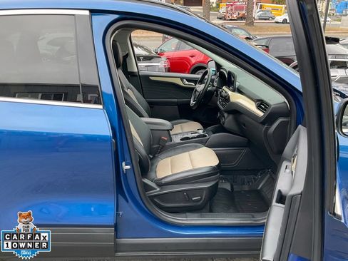 Used 2022 Ford Escape Titanium w/ Titanium Premium Package FWD image 64