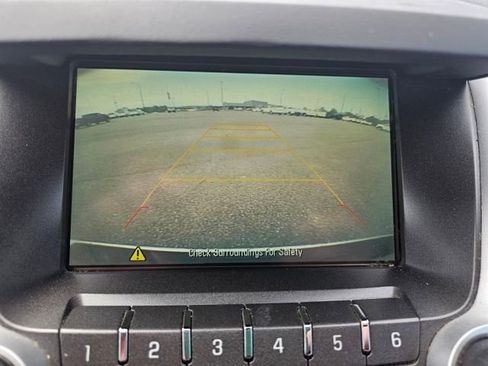 Used 2017 Chevrolet Equinox LT w/ Convenience Package FWD image 18