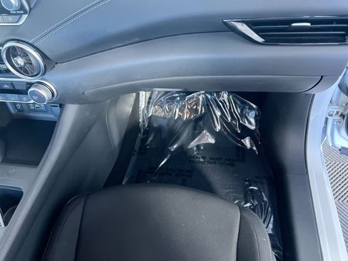 Used 2024 Nissan Sentra SV FWD image 31