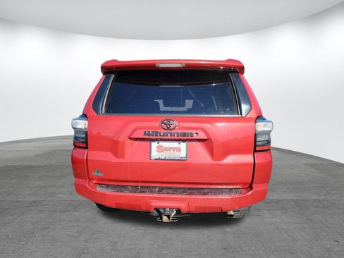 Used 2015 Toyota 4Runner SR5 Premium image 25