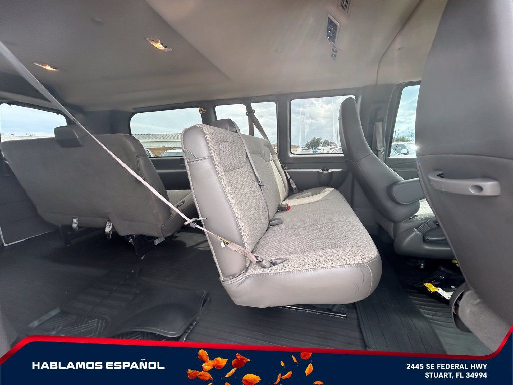 Used 2023 GMC Savana 2500 RWD image 12