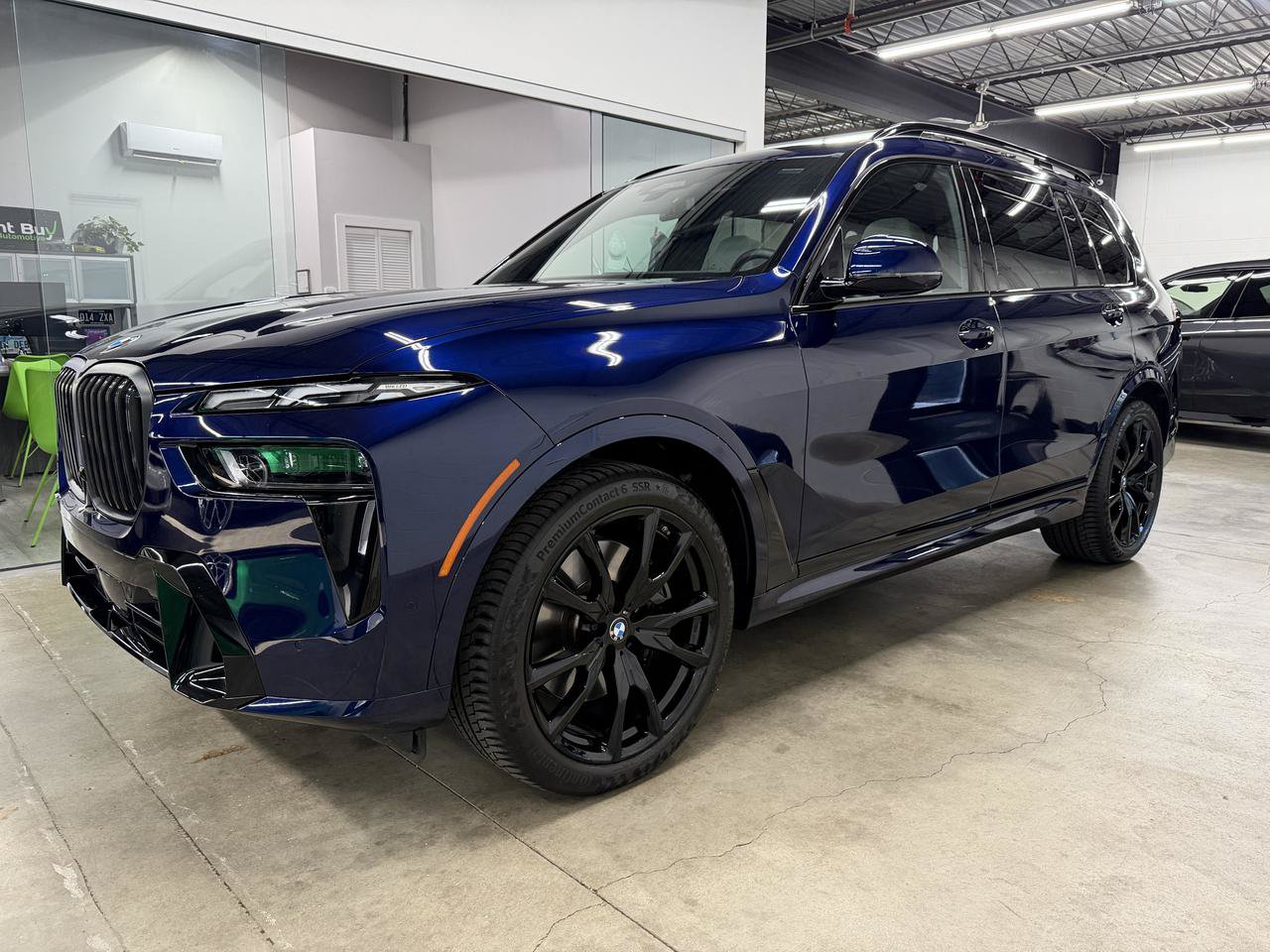 Used 2024 BMW X7 xDrive40i w/ Executive Package AWD/4WD image 1