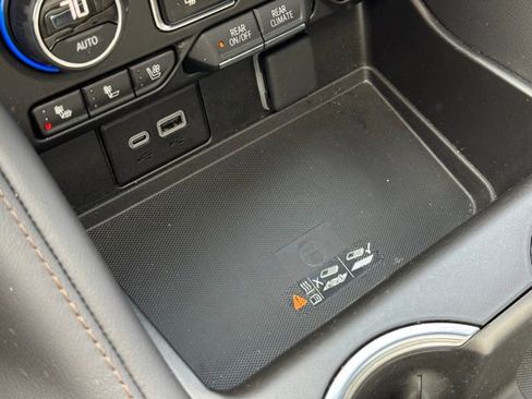 Certified 2024 Chevrolet Tahoe High Country image 18