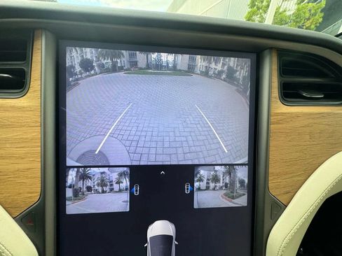 Used 2019 Tesla Model X Long Range AWD/4WD image 27