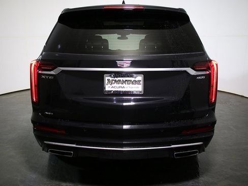 Used 2024 Cadillac XT6 Premium Luxury image 10