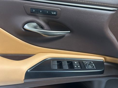 Used 2020 Lexus ES 350 w/ Premium Package image 14