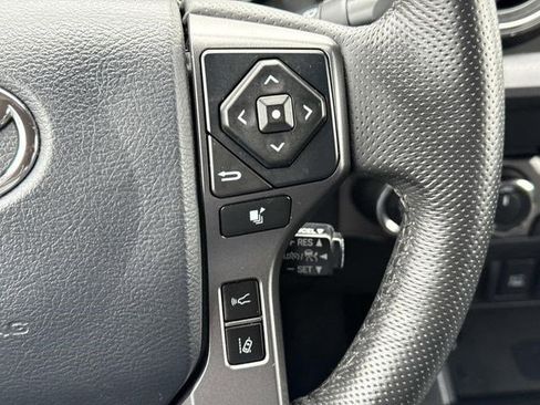 Used 2019 Toyota Tacoma TRD Off-Road w/ Technology Package image 23