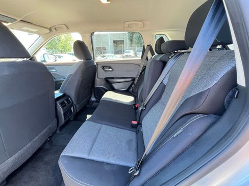 Used 2023 Nissan Rogue SV image 63