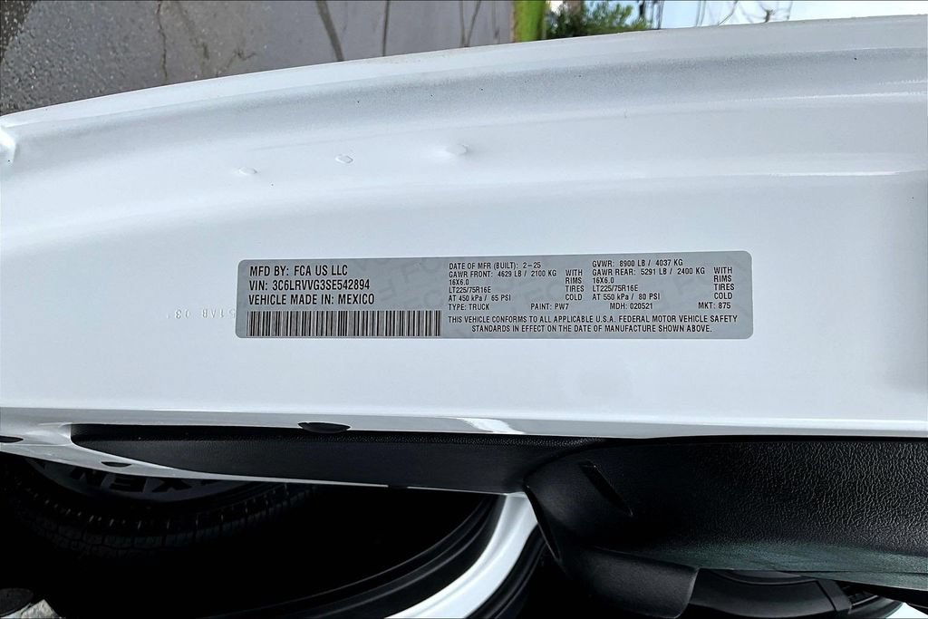 Used 2025 RAM ProMaster 2500 w/ U-Haul Equipment Group FWD image 16