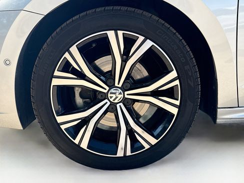 Used 2020 Volkswagen Passat 2.0T SEL image 42