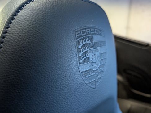 Used 2018 Porsche 911 Carrera 4S image 23