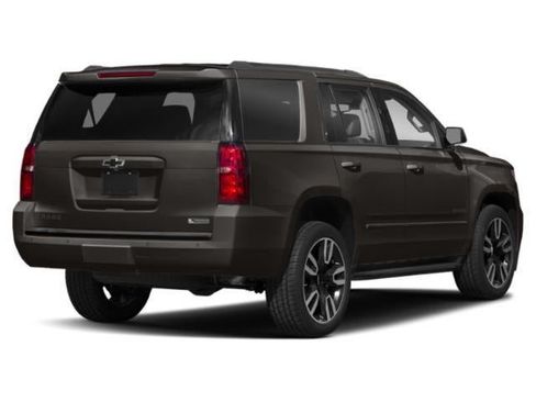 Used 2018 Chevrolet Tahoe Premier AWD/4WD image 3