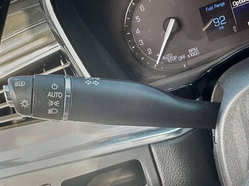 Used 2017 Cadillac XT5 Luxury w/ Driver Awareness Package image 19