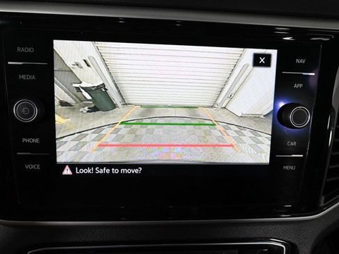 Certified 2022 Volkswagen Atlas SEL Premium image 6