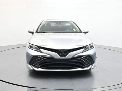 Used 2020 Toyota Camry LE w/ Convenience Package FWD image 2