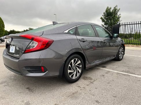 Used 2017 Honda Civic EX image 4