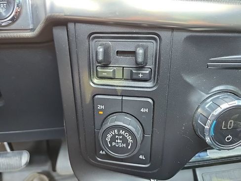 Used 2021 Ford F150 Raptor w/ Equipment Group 801A High AWD/4WD image 29