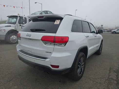 Used 2019 Jeep Grand Cherokee Limited w/ Luxury Group II image 3