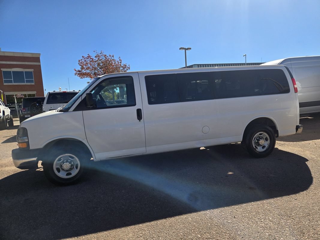 Used 2015 Chevrolet Express 3500 LT w/ LT Preferred Equipment Group RWD image 6
