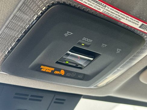 Used 2025 Toyota Prius LE FWD image 24