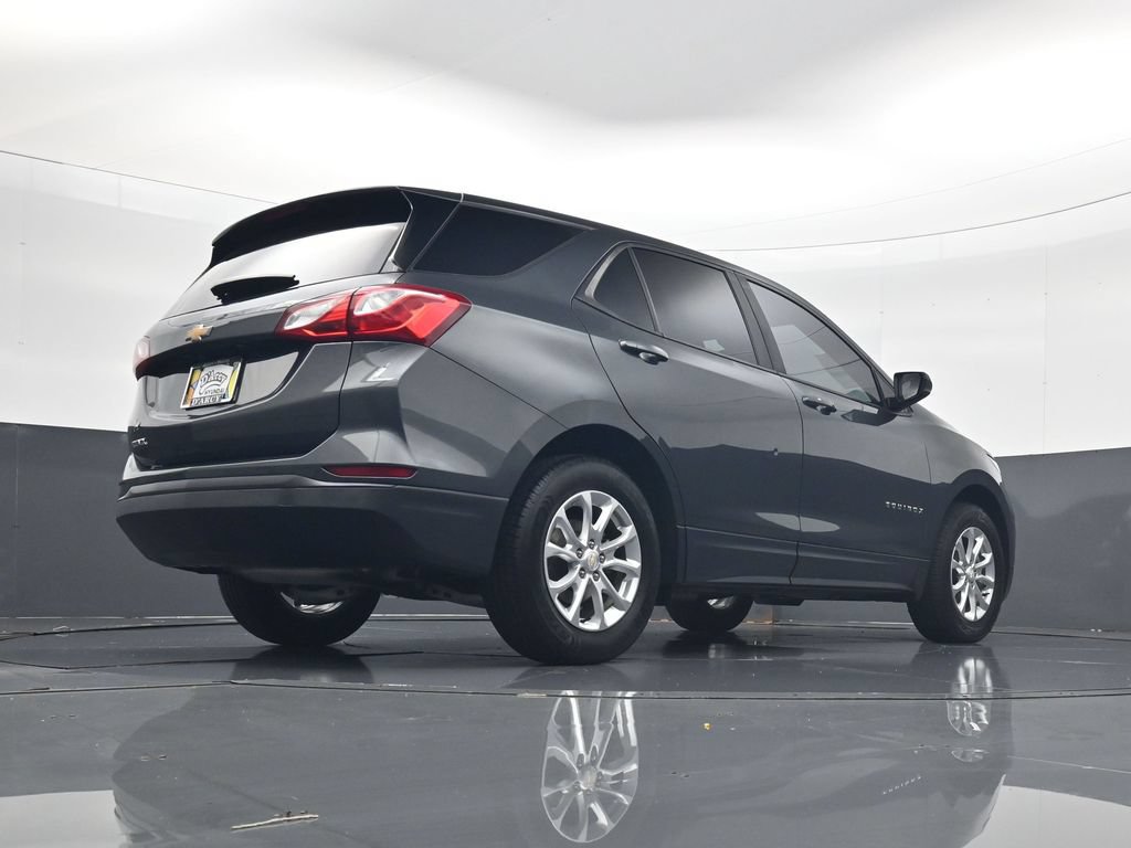 Used 2020 Chevrolet Equinox LS w/ LS Convenience Package FWD image 26