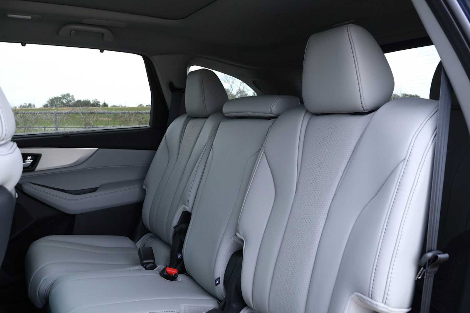 Used 2026 Acura MDX w/ Technology Package FWD image 13
