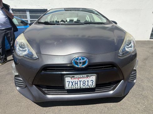 Used 2016 Toyota Prius C Three FWD image 3