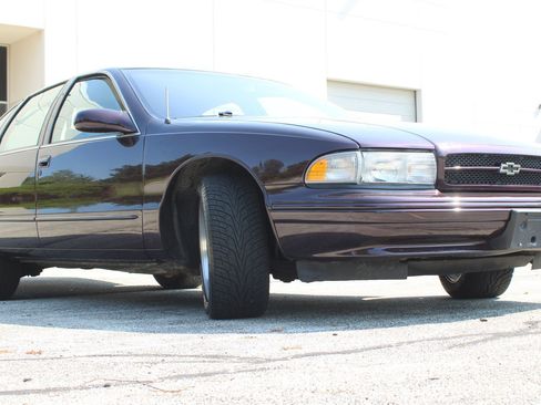 Used 1996 Chevrolet Impala SS RWD image 35