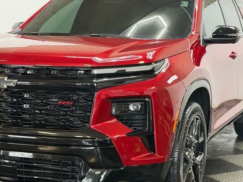 Certified 2024 Chevrolet Traverse RS w/ LPO, Floor Liner Package image 7