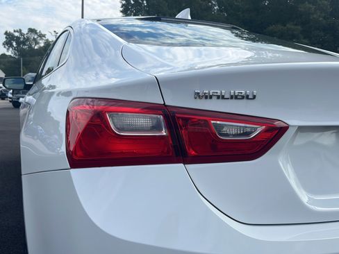 Used 2024 Chevrolet Malibu LT FWD image 13