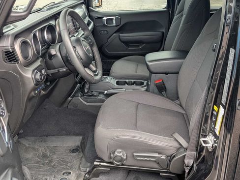 Used 2023 Jeep Wrangler Unlimited w/ Cold Weather Group AWD/4WD image 13